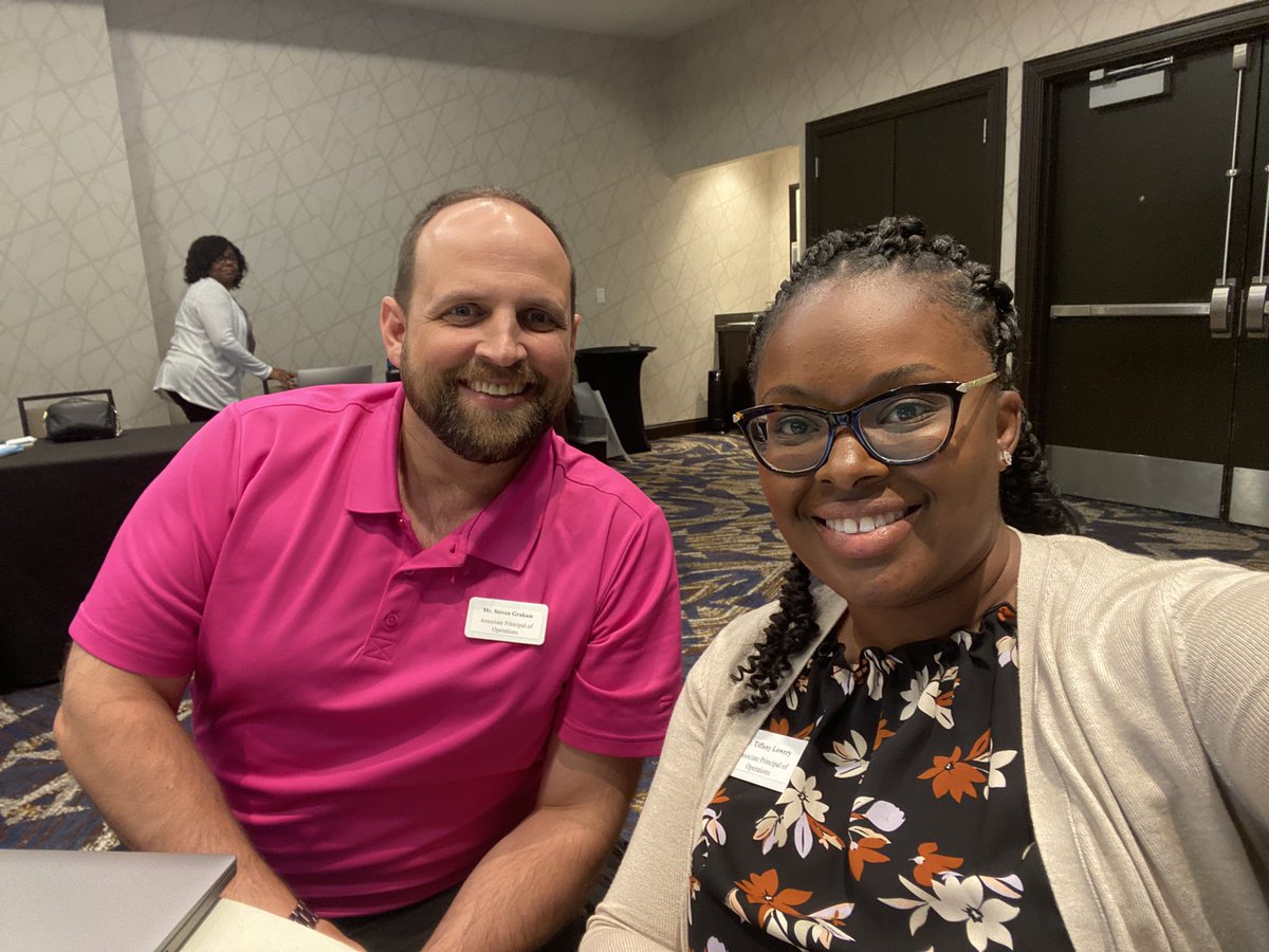 Day 2 of our Admin Retreat ✅ I’m enjoying getting to know my new APO partner, <a href="/Graham_APO_FAC/">Mr. Graham APO (FAC)</a> #RichInStudentSuccess <a href="/RichTownshipHS/">Rich Township HSD 227</a>