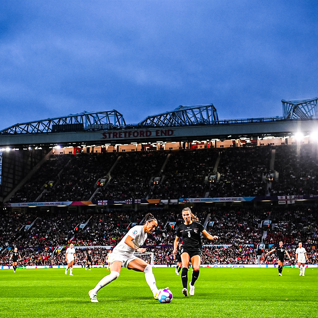 FOS's tweet photo. England and Austria have just set the record for the largest crowd in Women's European Championship history:

68,871 fans 🏟 https://t.co/KvoLXUNVHO