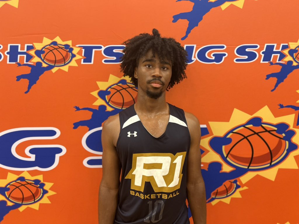 BigShotsGlobal's tweet photo. #BIGSHOTS #MBLive

17u Final

Prospect U 78
#7 Connor Dubsky 29pts
#23 Tyler Mason 11pts

We R 1 62
#10 Darrien Grady 22pts
#8 Jalil Golden 14pts https://t.co/jkI3nsZ5yx