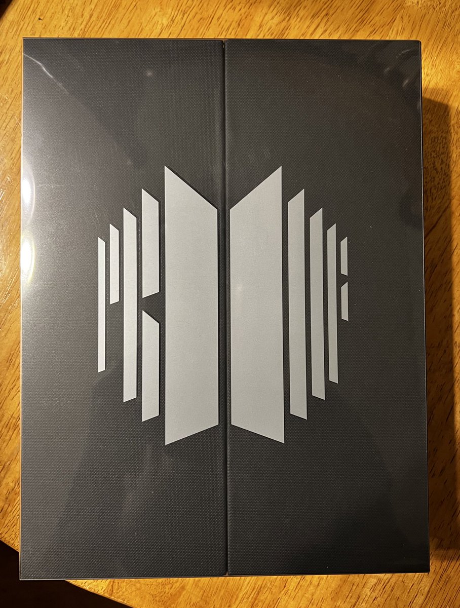 jikookmingguk_'s tweet photo. hi loves !! im doing a proof standard 
edition + pc giveaway!!! follow all the rules to enter i will be checking! good luck everyone 💜 #giveaway 

rules: 
> must be following me
> must provide proof
> rt and like this post https://t.co/HZBm1irbEd