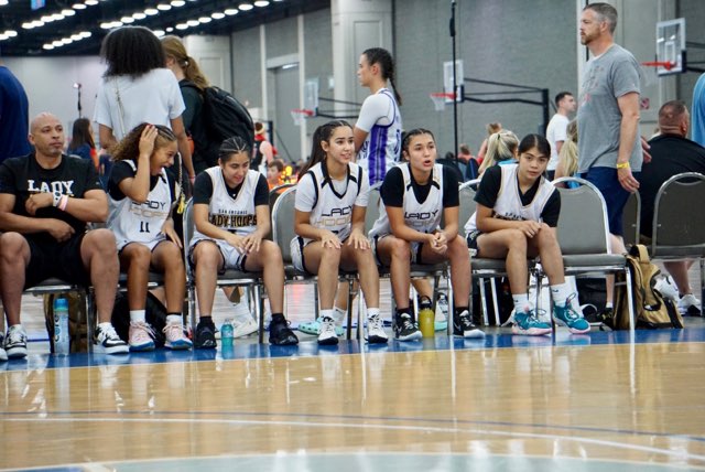 SALadyHoops's tweet photo. IN THE @TFNsRun4Roses Elite 40 Division, SA LADY HOOPS 2023 GOLD (2-0) wins 71-51 vs Riverside Hawks NYC. TONS OF LOOKS!!!!!
Next Game tomorrow K-LOW ELITE from Philly 1232 pm crt 34.
INCREDIBLE FEEDBACK! https://t.co/fZYQaU2VEM