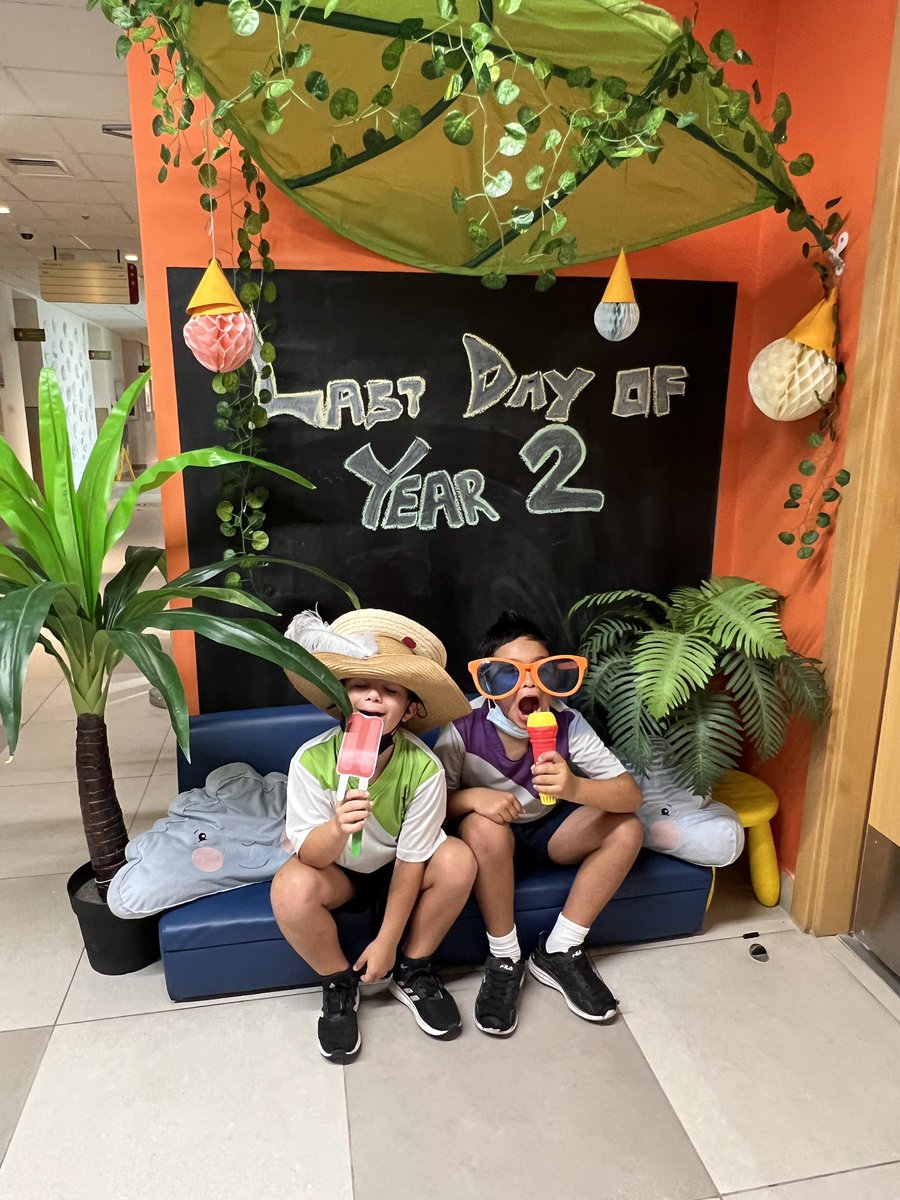 KCD_Year2's tweet photo. And Year 2 is out for the holidays! ☀️ 🌴 🕶 Have a wonderful summer everyone! https://t.co/Q82h76wcaJ