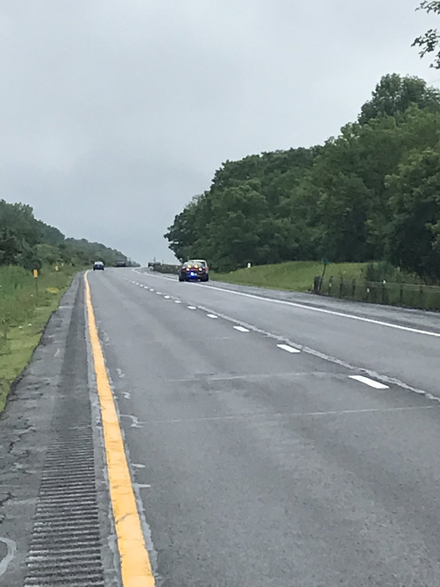 NYSDOTUtica's tweet photo. We thank our partners at NYSP for their continued dedication to keeping our #WorkZones safe through #OperationHardhat and for risking their lives to protect us. PLEASE #SlowDown, #MoveOver, &amp; #BeAlert in work zones. Lives depend on it. 👷‍♀️🚧👷 https://t.co/azyEN09xgu