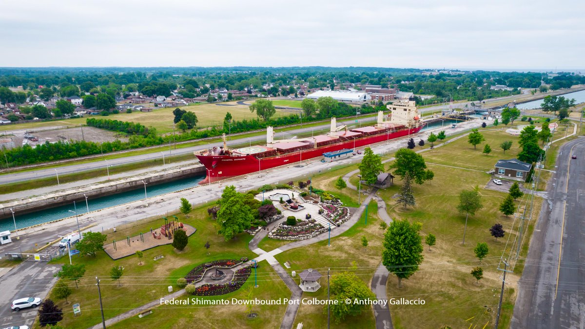 A_Gallaccio's tweet photo. #FEDNAV's #federalshimanto #downbound #wellandcanal #hwyh2O #lock8 #portcolborne @PortColborne @niagarasthcoast @hwyh2o More photo: https://t.co/0m00N5Vhbh https://t.co/dHmWOojK92