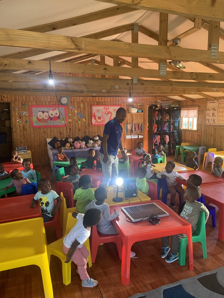 InsideEdgeDMC's tweet image. A great day out thanks to SLCNG’s generous sponsorship installing solar electricity to a clinic and crèche as well as 5 family homes. See you all next week with the next 7 🙏