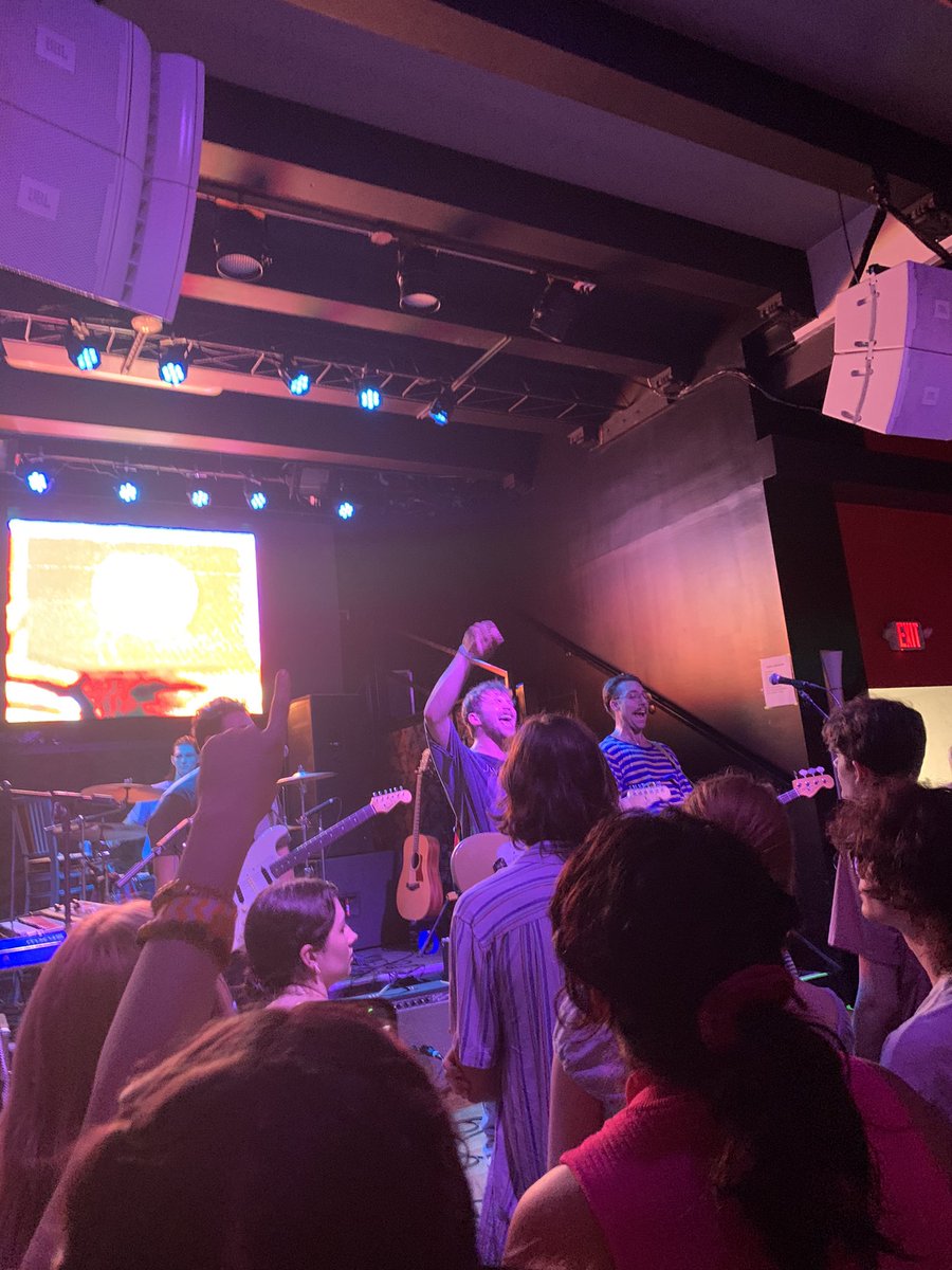 Jean_Mini6's tweet image. Hell of a show tonight &amp;lt;3