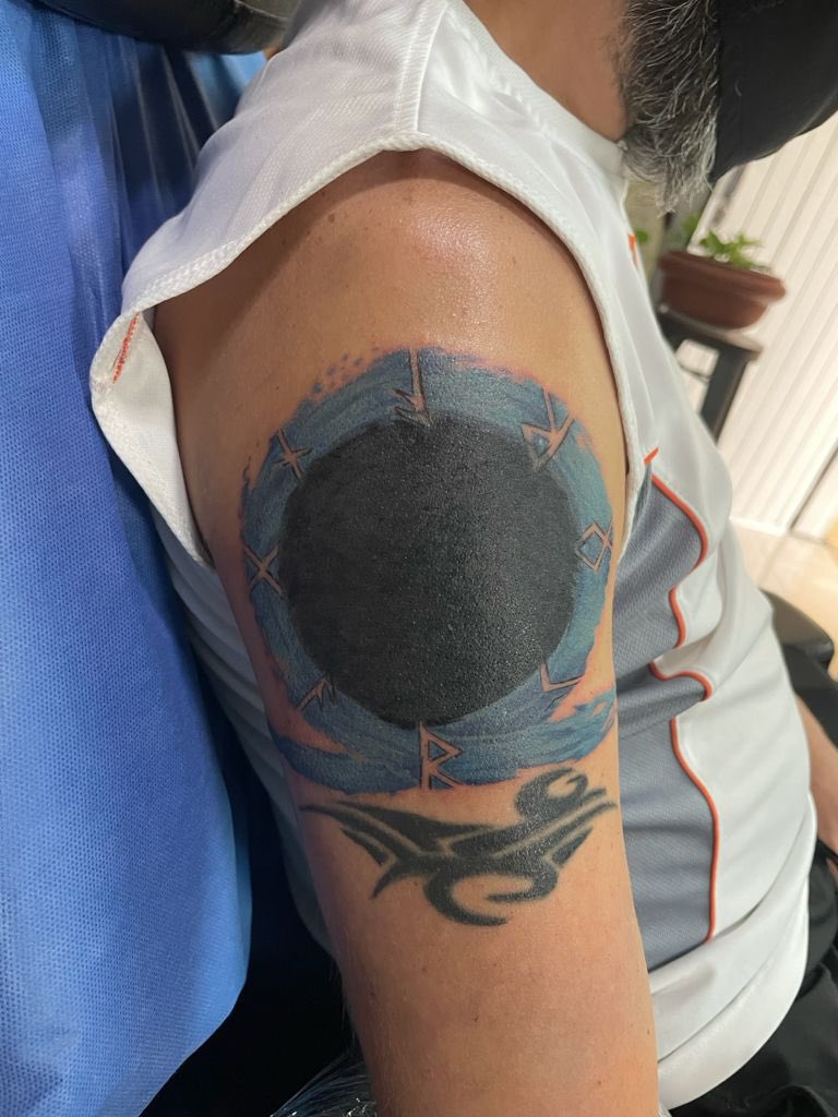 daceves's tweet photo. RAGNARÖK is upon us #GodOfWarRagnarok @SonySantaMonica  @PlayStation @corybarlog https://t.co/8EIdm6lu72