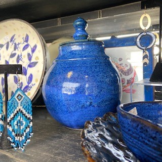 EWMASTORE's tweet photo. Marvelous handmade ceramic pots just brought in yesterday to your favorite store EWMA! Each pot has a unique design that would complement any bodies home! Stop by anytime during our business hours to take a look!
#Atira #EWMA #socialenterprise #ewmastore https://t.co/rMriY5TT3W