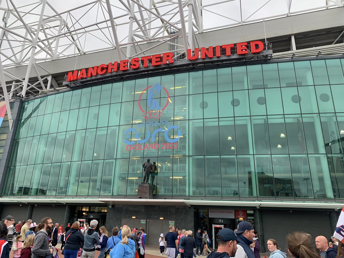 PVC_Sport's tweet image. What an experience! 

Tonight we went to Old Trafford to watch @englandlioness in the opening game of Euro ‘22.

15 students were chosen for their commitment to leadership activities with @pendlesgo 

A fantastic occasion and it was enjoyed by all! Plus, a win for England!🏴󠁧󠁢󠁥󠁮󠁧󠁿 ⚽️