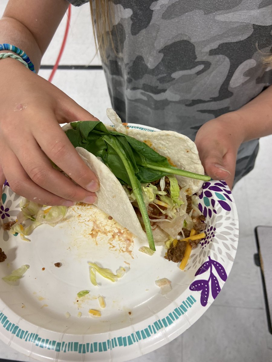 BAufdenk's tweet photo. North Platte Kids get experience making yeast bread, banana quick bread and unleavened bread. Kids love to work with their hands while learning. https://t.co/X0MZBqyXAR
