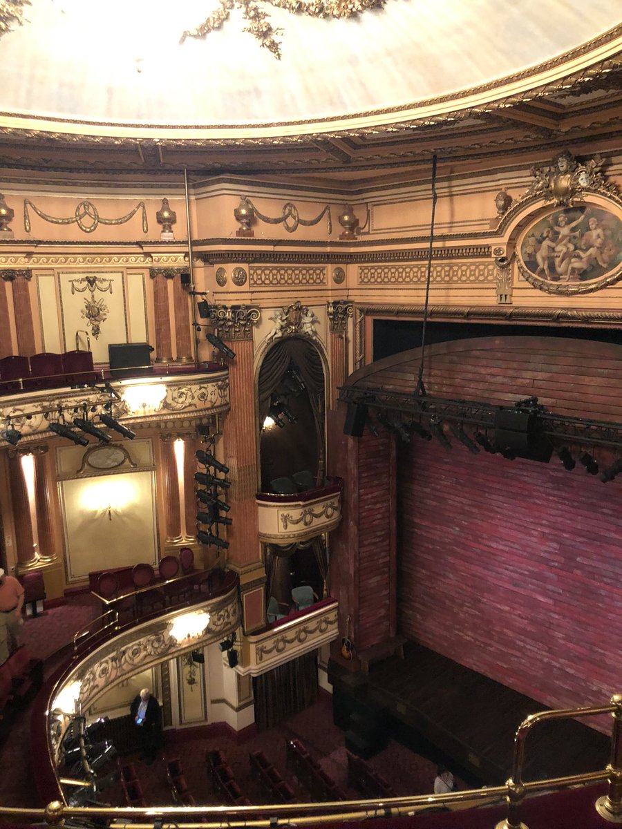jemimacsims's tweet photo. Fantastic day out in London, watching “To Kill A Mockingbird” starring Rafe Spall, sightseeing, delicious pizza for tea and lots of coffee! Thanks @jomockford for a lovely trip! #tokillamockingbird #gielgudtheatre #london #coventgarden #dayoutinlondon #citybreak #sightseeing https://t.co/Ngf5CkKFDq