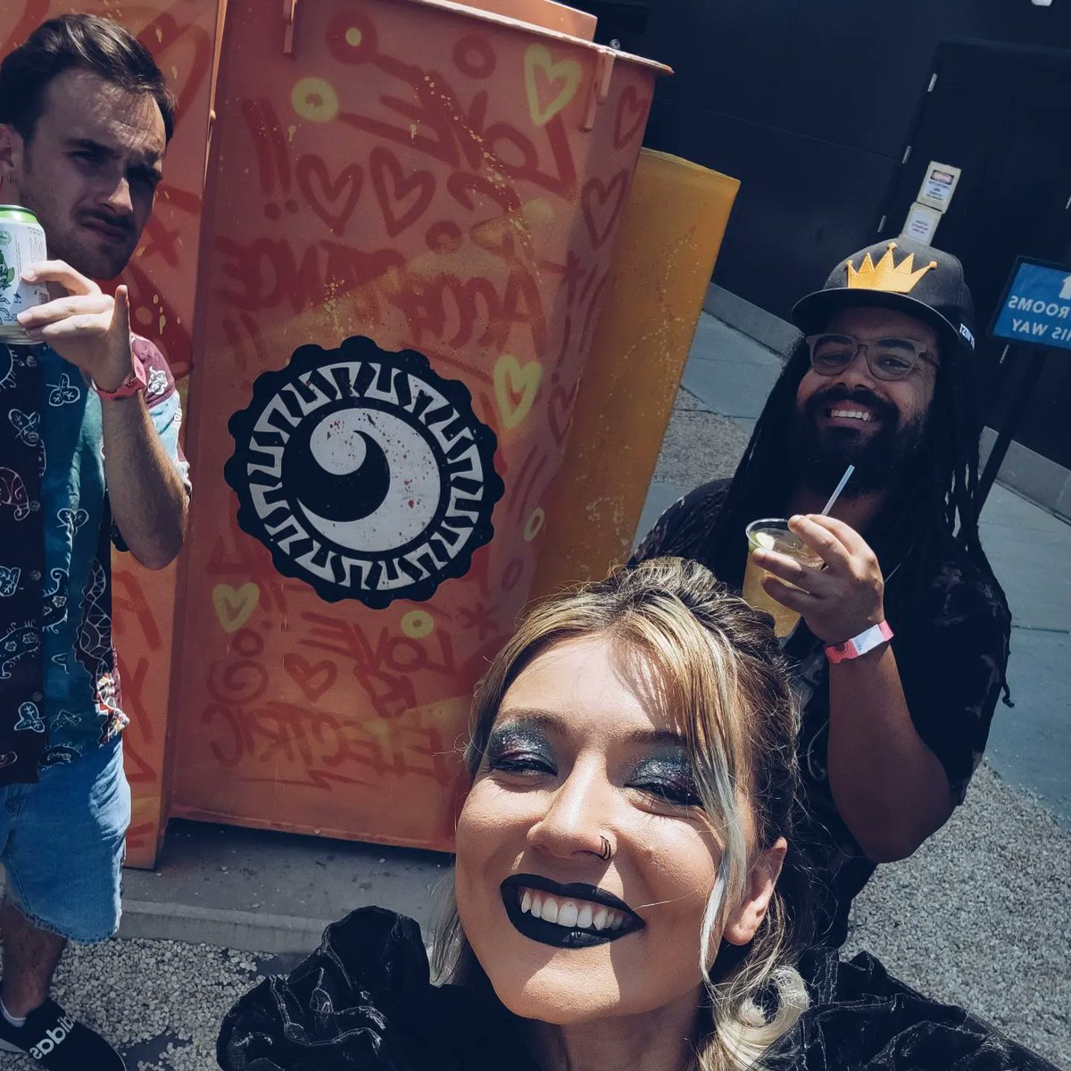 OracleBlueBand's tweet image. New England you were a movie!