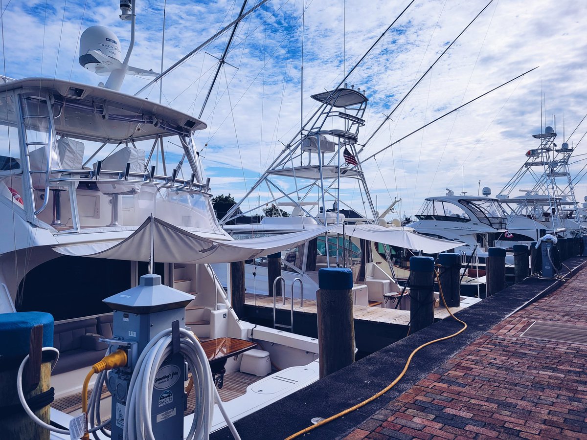 OracleBlueBand's tweet image. New England you were a movie!