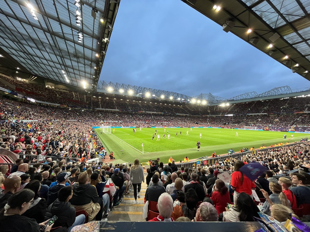 Record Euros crowd 🤩 Special to witness history. The women’s game ⬆️