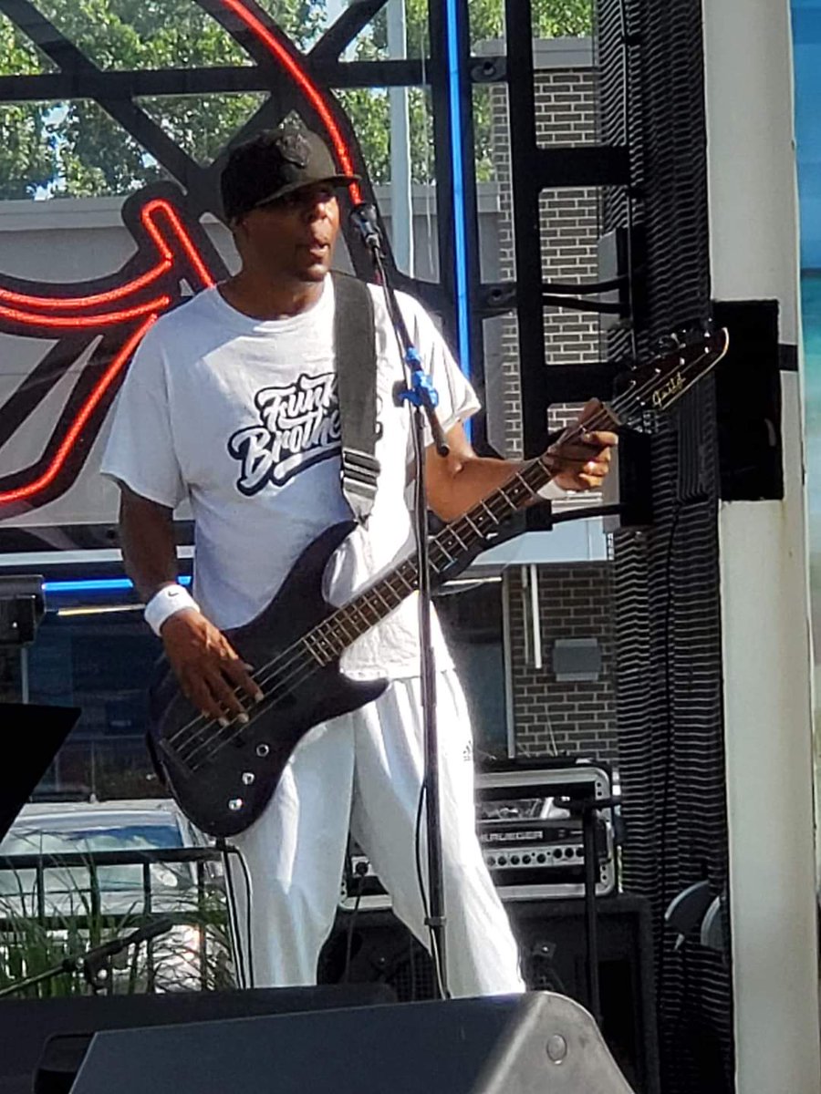 TheFunkBrotherz's tweet photo. Hot Fun In The Summer Time #Summer #SummerFestival #concerts #concert #music #livemusic #bands #musicians #Funk #Rock https://t.co/2l9cfRSiLn https://t.co/ayxbNHtp0S