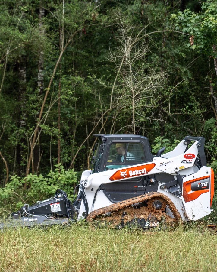 A little mid-summer brush cleanup! 💪@bobcatcompany #IAmBobcat #OneToughAnimal #Sponsored