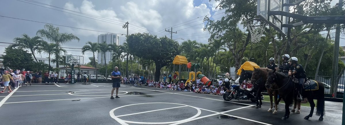 Coral Way CMDR M. Abreu tweet media