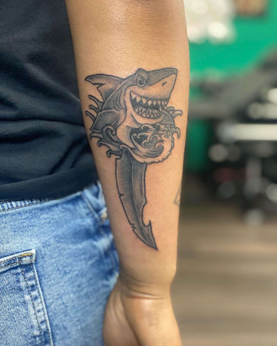 vialtattoos's tweet photo. Work from Yesterday and today
-
#queertattooer #tattooapprentice #blackandgrey https://t.co/JZPeUV1jgs