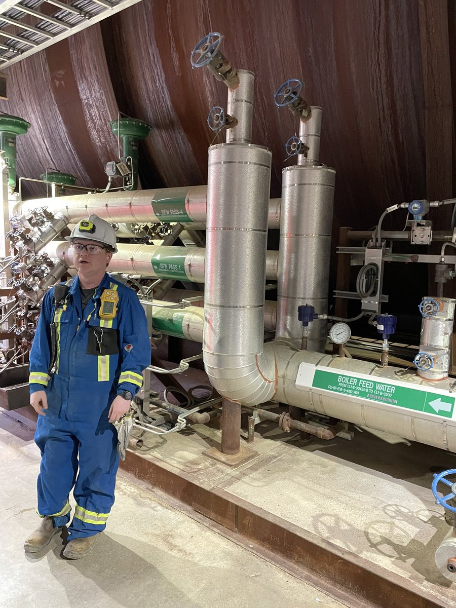 KatrinaAnn2016's tweet photo. Because I couldn’t take just one picture of our @cenovus Christina Lake tour @insideeducation #insidepd https://t.co/O04zug4CDs