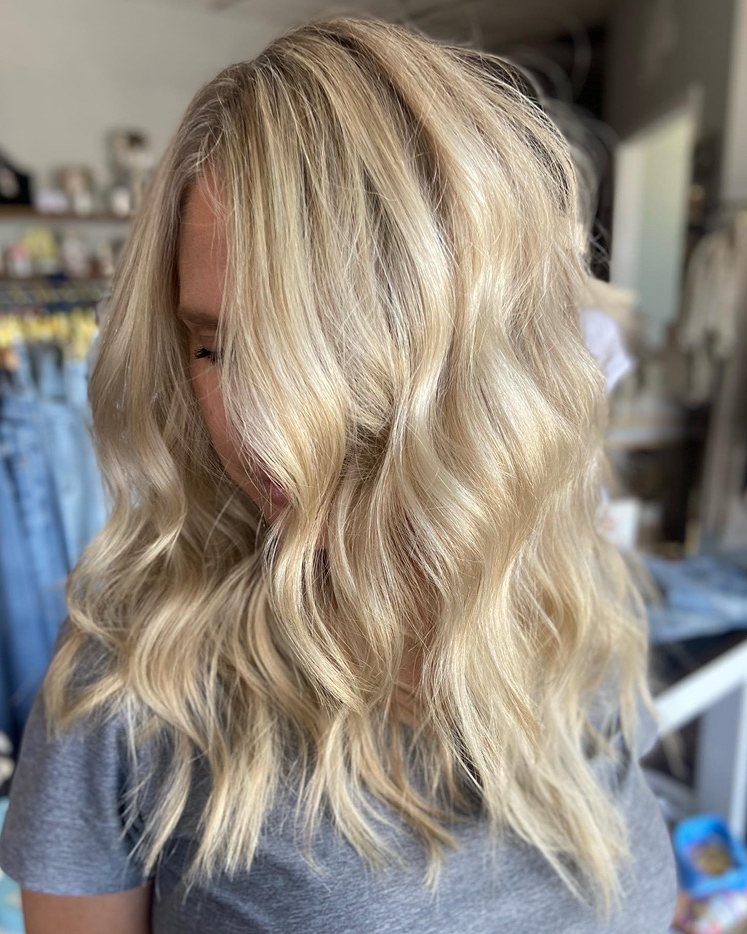 PinUpCurlsSalon's tweet photo. What do you like todo after you get your hair done???
Share in the comments below 👇🏻👇🏻👇🏻 https://t.co/kMTIGe5xCr