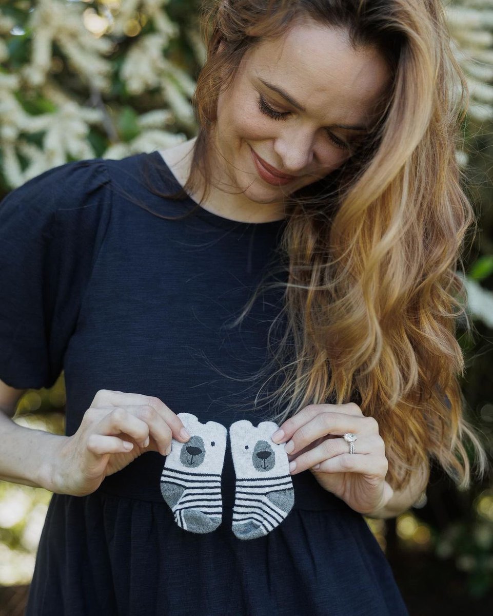 best of danielle panabaker (@bestofpanabaker) on Twitter photo 