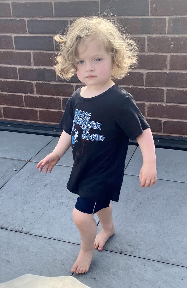 ZachKurtin's tweet photo. ⁦⁦@springsteen⁩ next album cover? Please? https://t.co/WiMuXQTkaJ