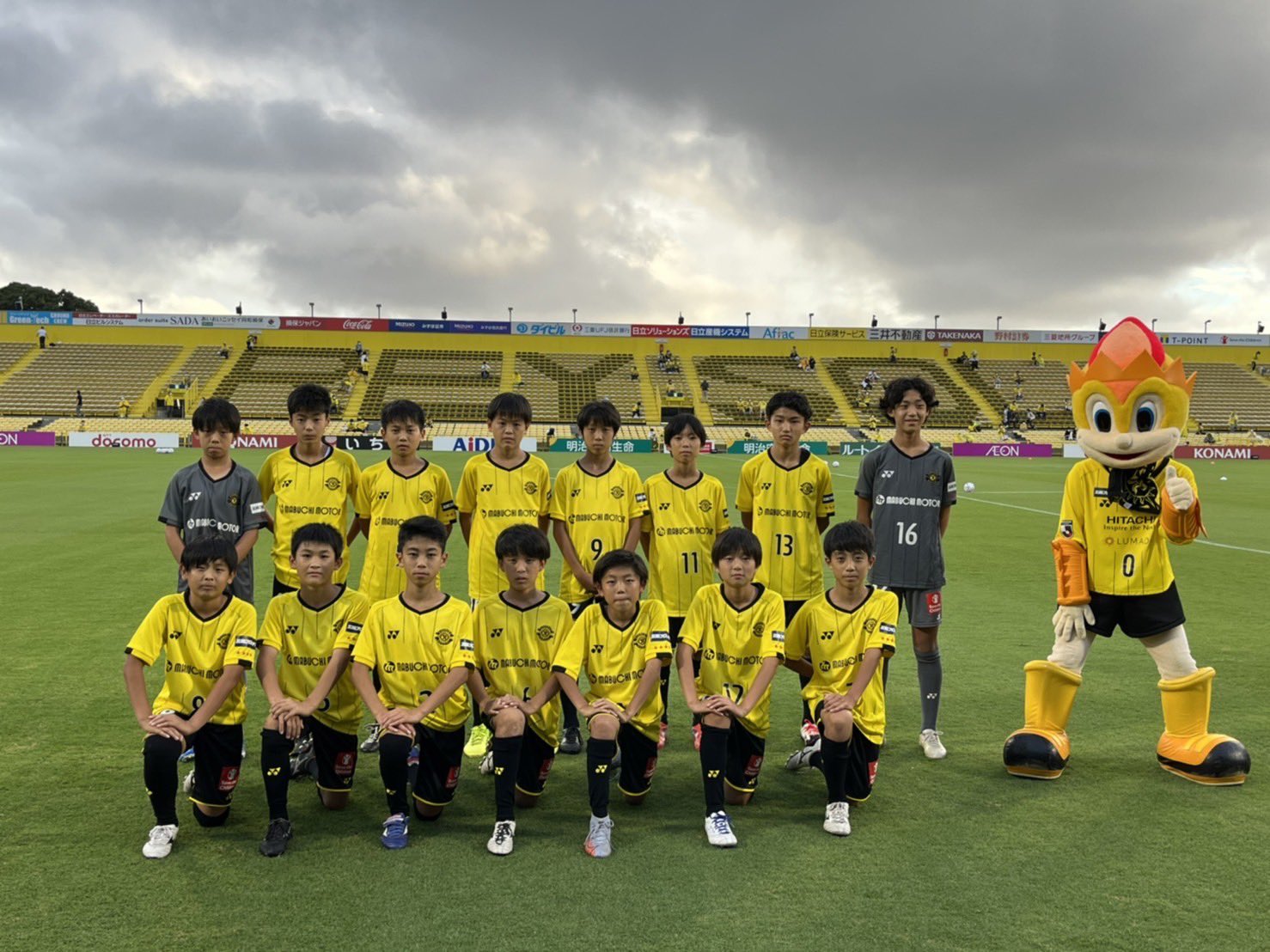 柏レイソルアカデミー 柏レイソルu 18 15 12 壮行会 スタジアムでの温かい拍手 応援ありがとうございました レイソルアカデミー 一丸となってタフに戦ってきます 引き続きご声援のほど宜しくお願いします 柏レイソル 柏レイソル