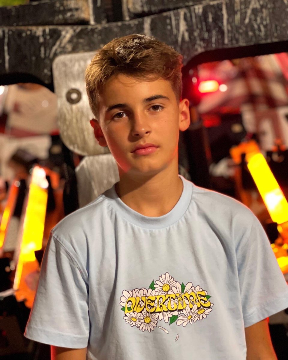 headbandbros's tweet photo. My fave @overtime tee so far! 💯

#OvertimeFits #Overtime #AustinSears https://t.co/czFkGI7cGI