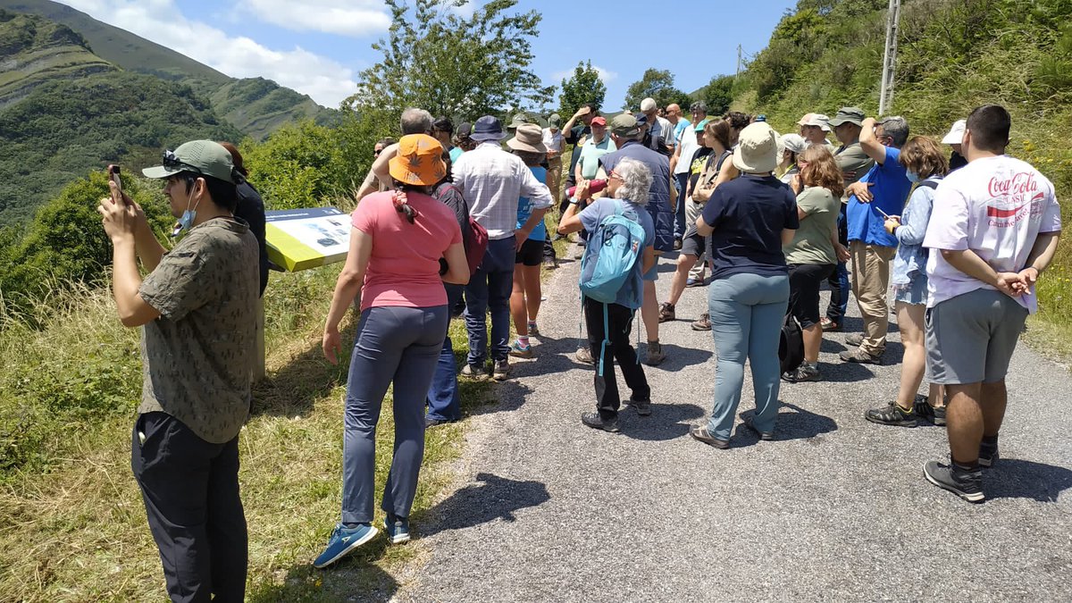 El Norte del Geoparque Montañas de Courel presenta un gran número de cuevas #PatrimonioGeologico subterráneo. Algunas de ellas presentan un elevado interés científico por haber conservado restos de animales de gran importancia para conocer la vida del pasado.