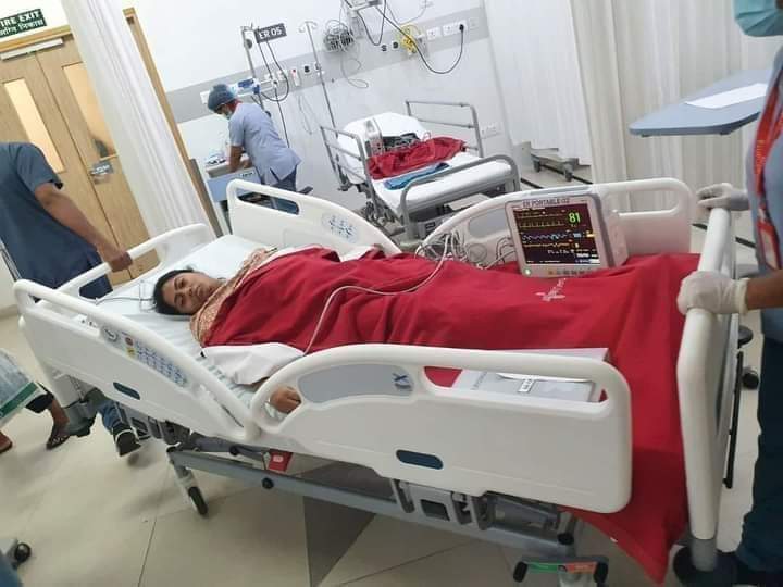 अत्यंत दु:खद 😰
सिराथू से विधायक Dr पल्लवी पटेल जी को ब्रेन हेमरेज...
 मां भगवती से प्रार्थना करते हैं उन्हे जल्दी ही स्वस्थ करे!!