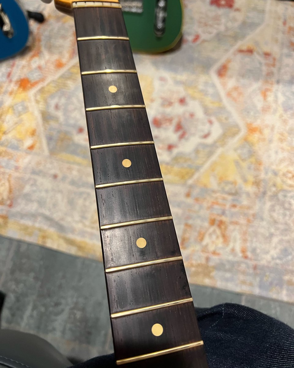 TomoJustFunky's tweet photo. It’s time to change the strings!
I use @DaddarioandCo #exl110
10-46 set on regular size guitars
How about you? https://t.co/GVwBWwL83U