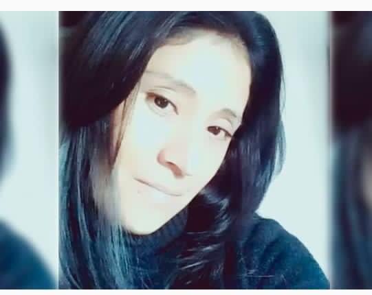 Luna_pacheco19's tweet photo. Patricia Rodríguez, 31 años, mamá de una nena, asesinada a golpes por su ex pareja, envuelta en film y enterrada.
Vanesa Concha, 29 años, mamá de una nena, estaba embarazada, fue asesinada por su novio que la colgó de un árbol para simular un suididio. https://t.co/CjUBkzQSg3
