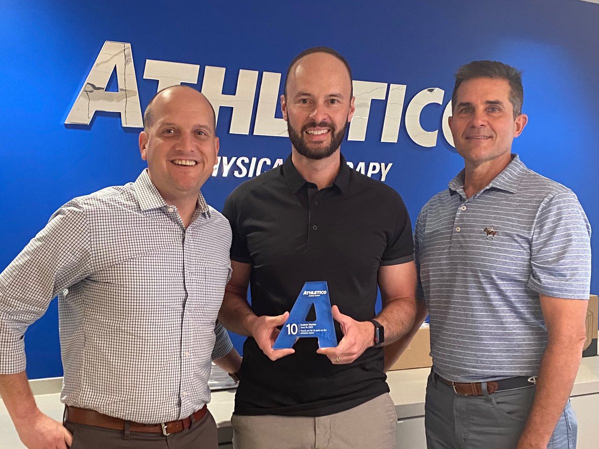 andrew_wyman's tweet photo. Feels like just yesterday I was starting my career with @Athletico, and here we are 10 years later already! Couldn’t have done it without all the great colleagues and friends I’ve met along the way. Thanks to @Athltcoguy and @Illibuck1 for lunch today too! https://t.co/RGEY4C6ZLK