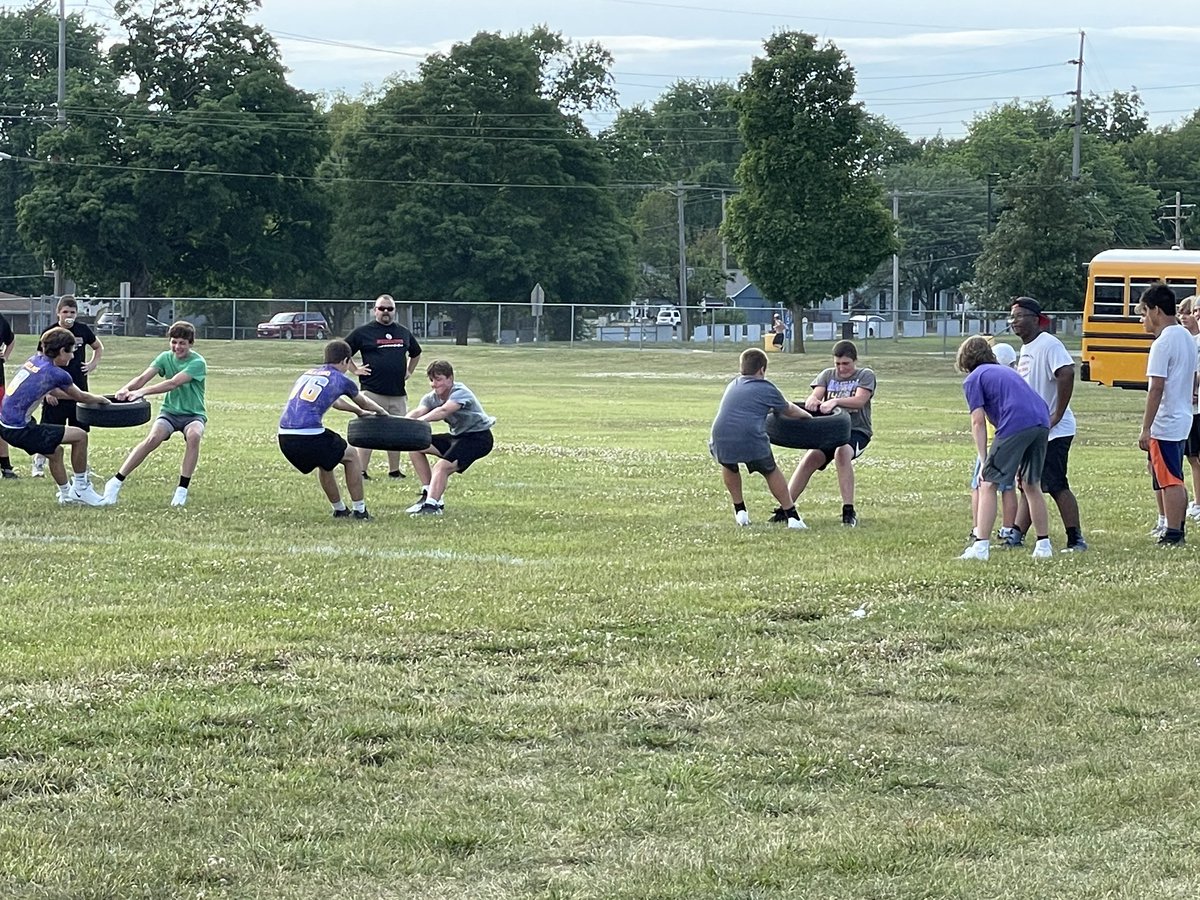 SagesAthletics's tweet photo. @SagesFootball 7 on 7 kicked off tonight! The Sages welcomed Sullivan, Charleston and Hoopeston! Great to see the players in action, but I may be partial to the lineman challenges #Trenches #TirePull #GoSages https://t.co/cRGzcKymST
