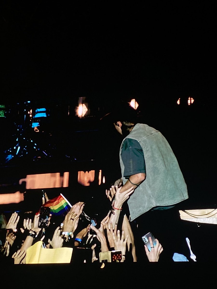 carlaishere's tweet photo. #madcool 2022. después de 6 años por fin ha pasado. 

we are twenty one pilots and so are you <3 https://t.co/a9t1phCkz4