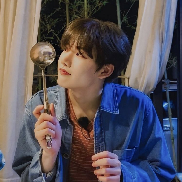 kimshichiho's tweet photo. one more look and I’ll melt~ 

#TMSD #TreasureMakerSelcaDay #treasure #JUNKYU #junkyu @treasuremembers https://t.co/giW1hpkBL4