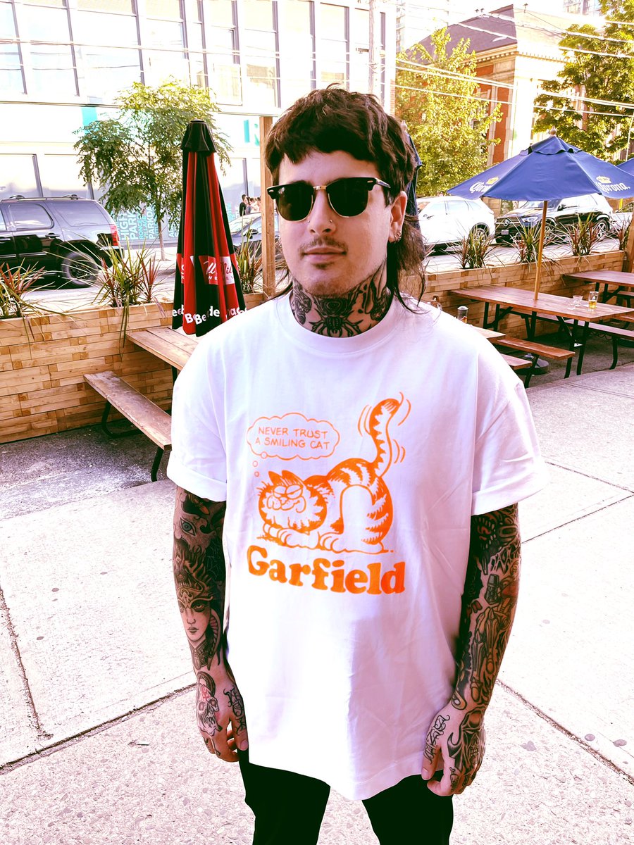 ☻ I STAB 4 A LIVIN’ ☻ tweet media