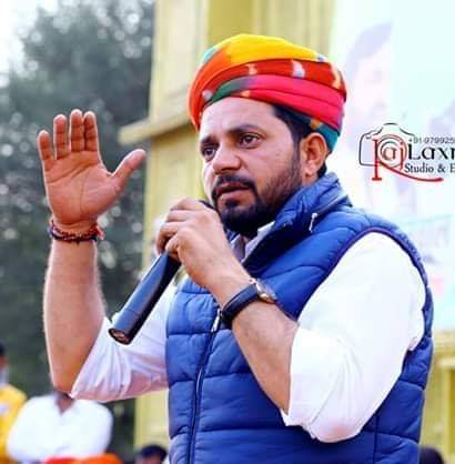 चोमू से RLP की मजबूत आवाज तथा RLP प्रदेश महामंत्री श्री @ChhuttanYadav जी को जन्मदिन की बहुत-बहुत बधाई हो आपके उत्तम स्वास्थ्य और दीर्घायु की कामना करता हूं !