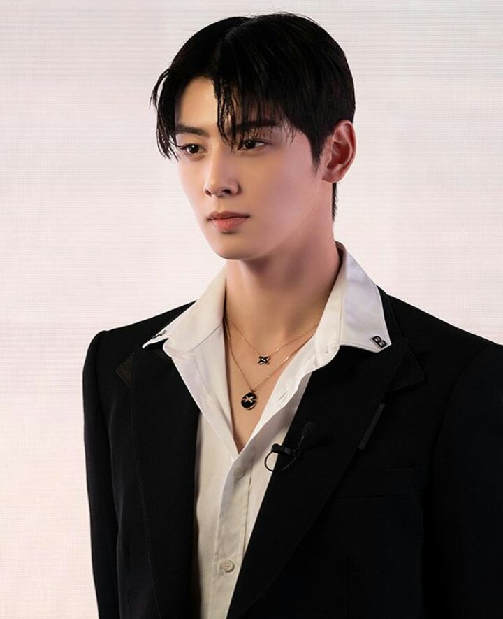 ⭐Star Entertainment⭐

[📷] Alexander Kim x Burberry x Chaumet Teaser Photo #2

Burberry's Newest Brand Ambassador Alexander Kim In Collaboration with Chaumet

<a href="/I_am_Alex_Kim/">Alexander Kim</a>

Official Release 7.7.2022