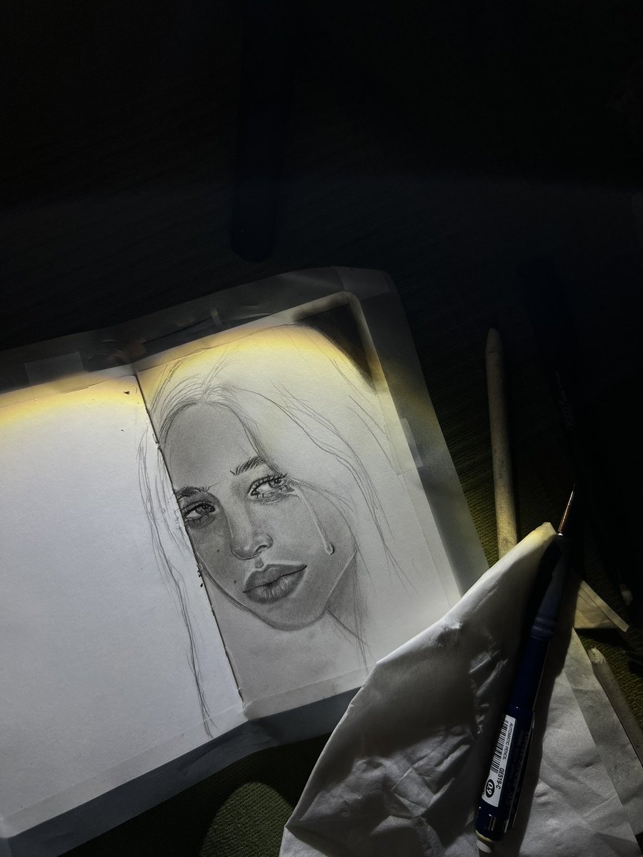 hamamahxc1's tweet photo. رسمتها لكل حُب 🤍 https://t.co/S4hWWqDdzi