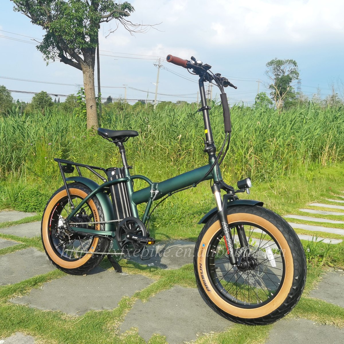 Rebecca_chen_2's tweet photo. PASSION EBIKE-NEW DESIGN
🔥20 Inch Fat Folding Ebike🔥
1️⃣ portable easy for loading
2️⃣ 20'' fat tire & 750W rear hub motor
3️⃣ 17.4Ah removable lithium battery
4️⃣ Dark Green Popular Color
#ebike #ebikes #electricbike
#electricmountainbike
#fatebike #foldingebike #foldableebike https://t.co/wE32rPy7xZ