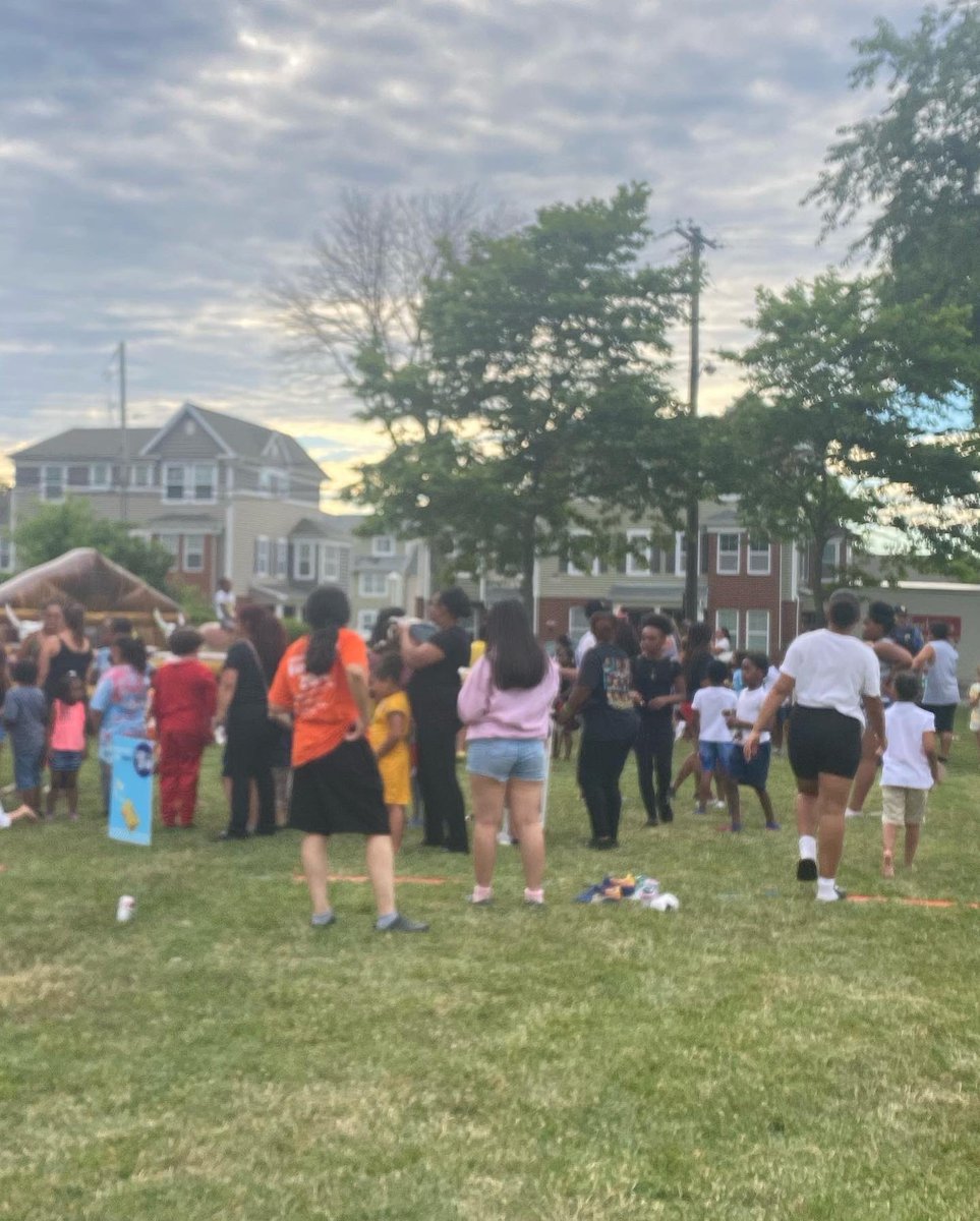 WAVEPRIDE's tweet photo. The Long Branch Recreation Fun Day was an outstanding event for the community! Shout out to my friend Mr. Kris Parker who coordinated the event for the City of Long Branch! #healtycommunity #LongBranch #sports #kids #wavepride #athletics https://t.co/m9L6zZfjdi