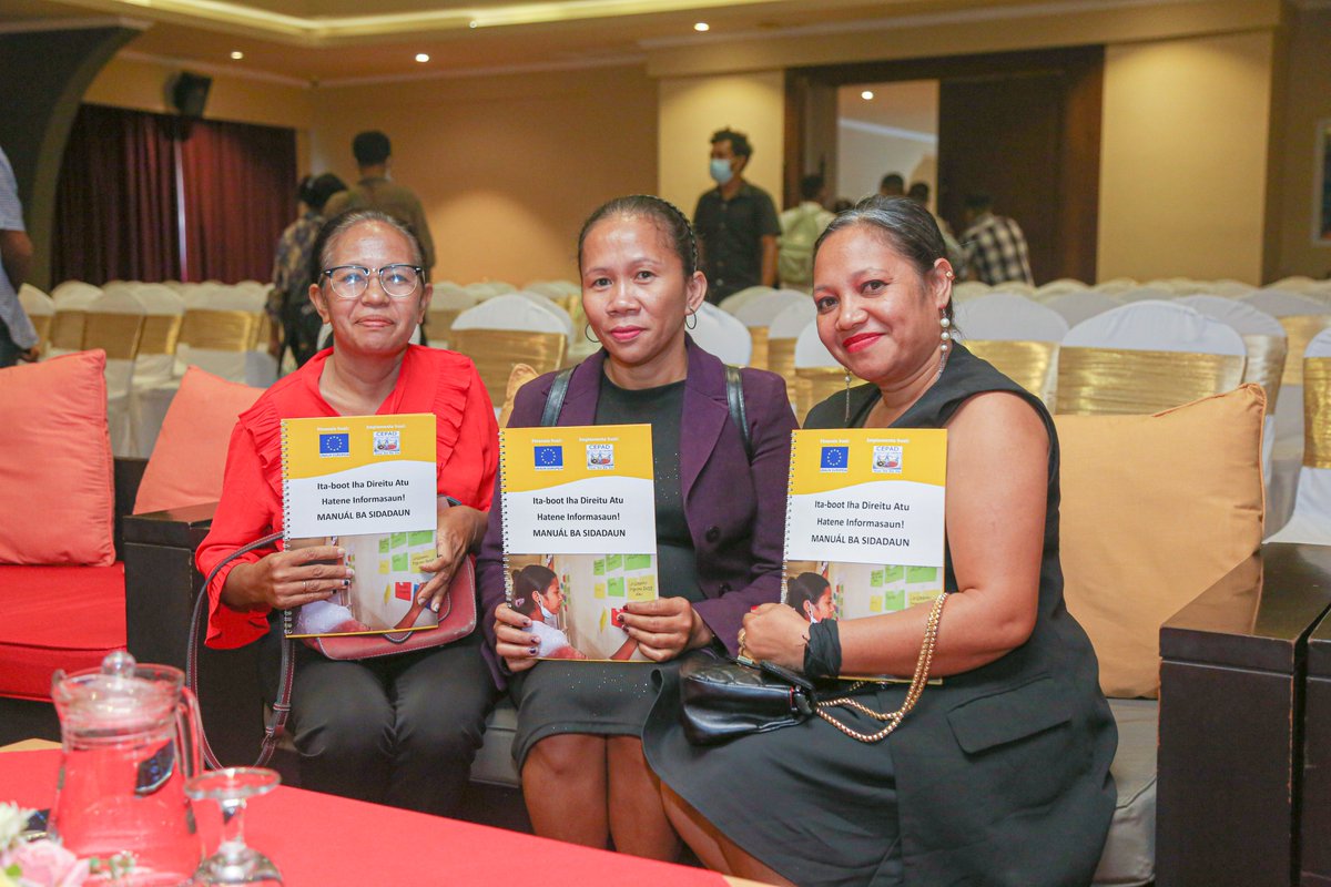 CepadL's tweet image. 🎉CEPAD and @EU_TimorLeste continues its commitment to support communities' access to information by creating the first citizens manual and officially launched on 6 July 2020. #community #support #access #information #TimorLeste