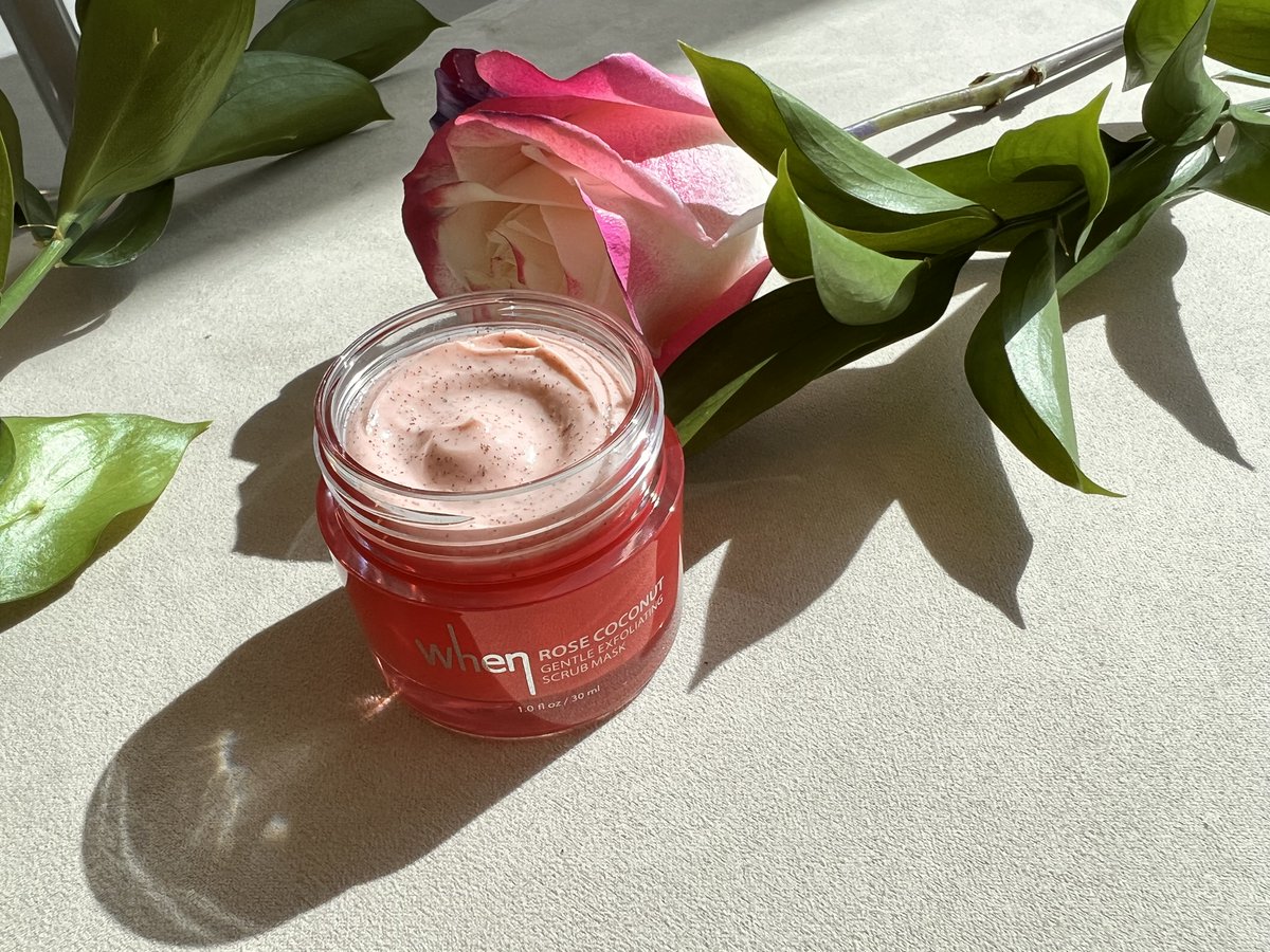 WhenBeauty's tweet photo. #HappyHumpDay!

After July Fourth festivities, it's time to take some time to exfoliate your face! 

Our When Rose Coconut Gentle Exfoliating Scrub Mask helps to gently exfoliate your skin without being abrasive.💆🏻‍♀️

#scrubmask #exfoliatingmask #afterpartyskincare #whenbeauty https://t.co/FOg5sluNzK