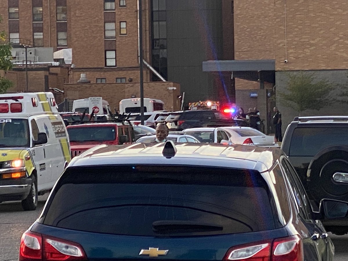 Detroit police officers embrace outside Sinai-Grace Hospital where wounded officer was taken.
<a href="/brettkast/">Brett Kast WXYZ</a>⁩ is at the crime scene ⁦ <a href="/wxyzdetroit/">WXYZ Detroit</a>⁩ ⁦