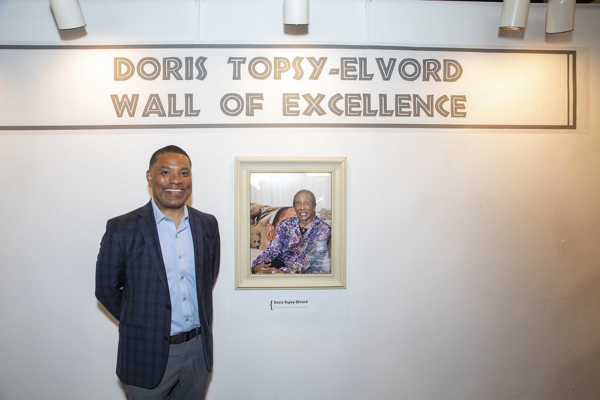 AndyStreetLB's tweet photo. What better way to celebrate #ThePowerOfTruth than by showcasing a few pictures from our Wall Of Excellence Ceremony! Thank you to all that attended, and a big thank you to all of our special honorees! 

Check out our website at https://t.co/qeuvqM4Mmd for more! https://t.co/1ExL52uyxe