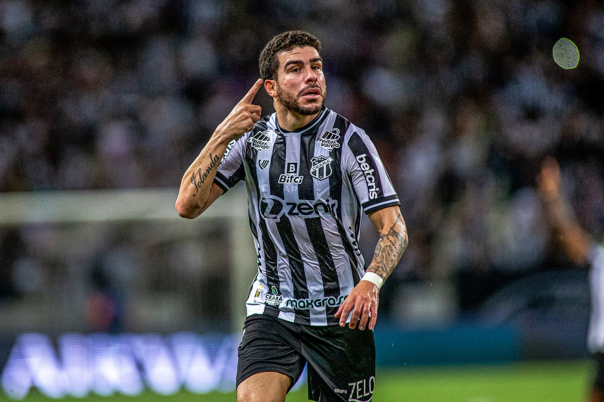 CearaSC's tweet photo. Richardson mandou um FOGUETE e abriu o placar com golaço. 🚀

📸 Stephan Eilert / Ceará SC

#CearáSC #CSCxCTS #ConmebolSudamericana2022 https://t.co/eHFZUazylm