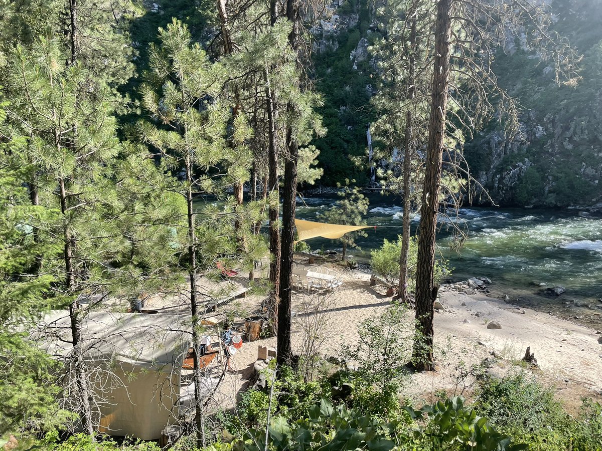 sophiakb_writes's tweet photo. Camp after a day of whitewater. Being a human with no dependents is amazing! 2 days to go.
#parentbreak #writingwithkids #sotired https://t.co/1dBdaiJTU7