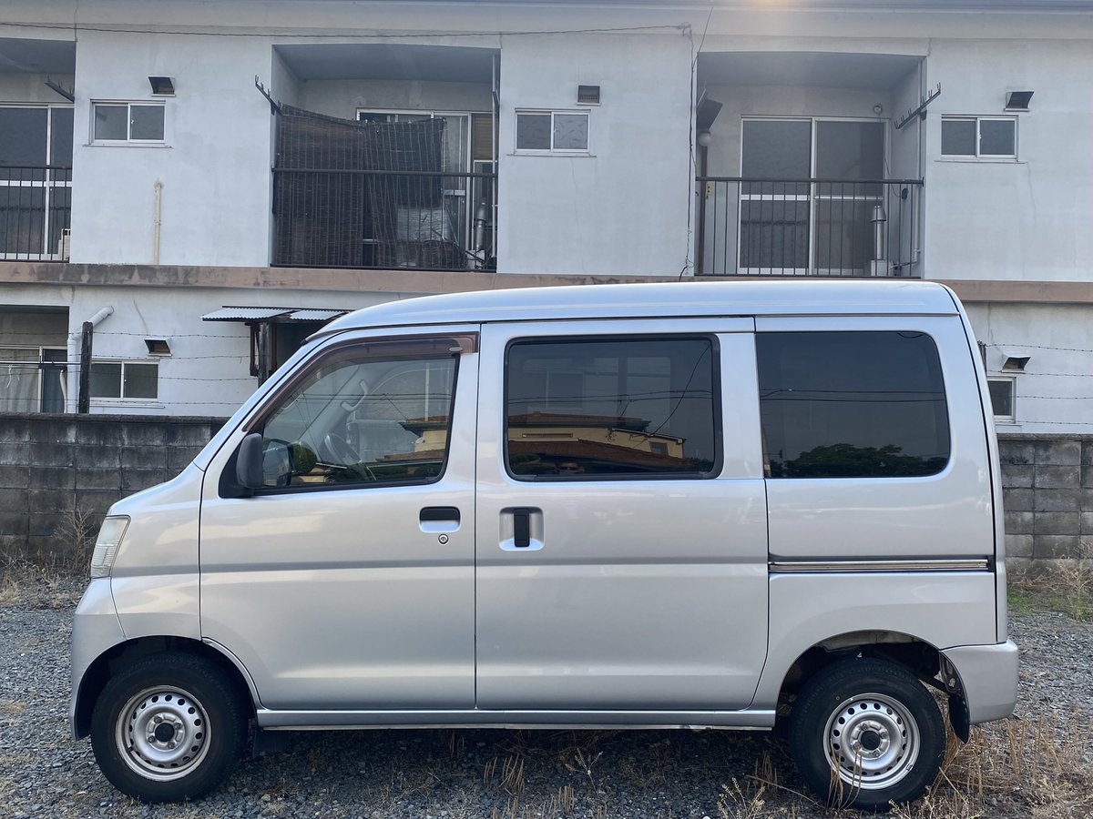 dvyfjhadu's tweet photo. トヨタ　ピクシス
平成24年式　走行距離84.000㎞
車検なし　2年付き可能
車両価格　¥490,000-
出品場所　京都

#車売ります #軽バン売ります
#車両販売　#京都　#車両売買 
#軽売ります　#働く車 https://t.co/XOX0DVZOXs