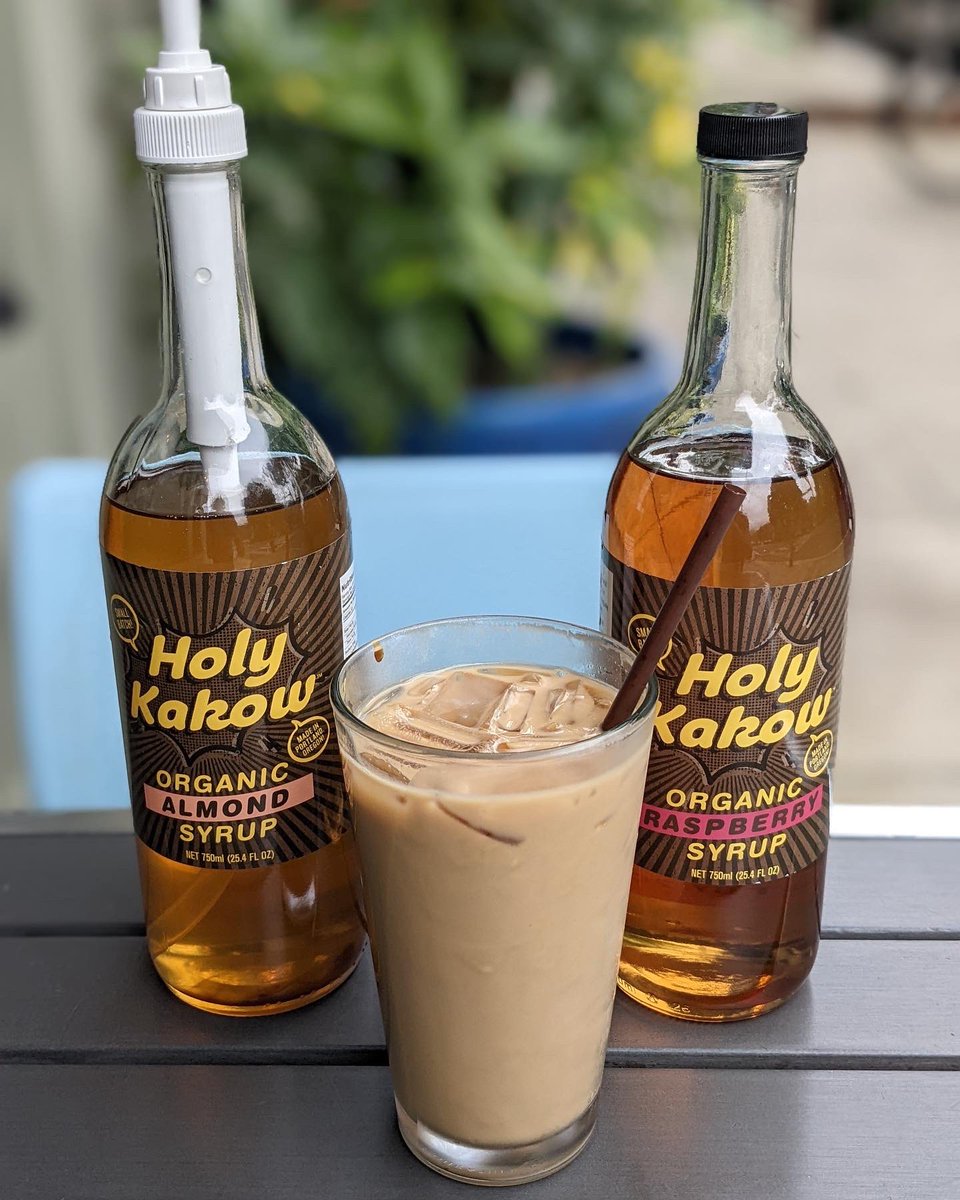 PDXHostel's tweet photo. Try out our July seasonal drink, Iced Raspberry Almond Latte!
 
For this summer, we prepared this refreshing summer latte with organic raspberry and almond syrup, poured over ice!  
 
Come to the Hostel Cafe and cool down with this Iced Raspberry Almond Latte. https://t.co/TDfBFXKYVR